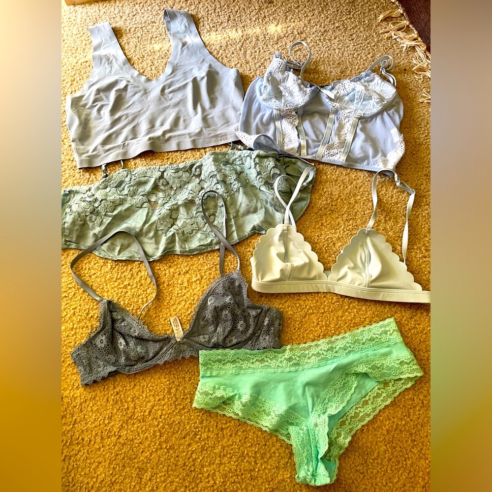 Victoria's Secret and other brands blue aqua bundle Bralettes s